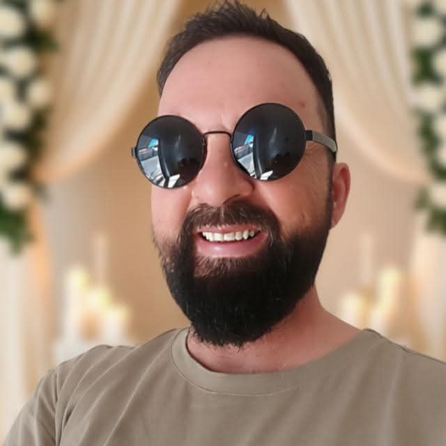 Toni Duarte